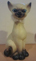 Vintage Siamese Cat Blue Eyes Fur Collar Figurine - £18.18 GBP