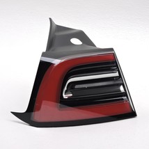 2020-2022 Tesla Model 3 Y Rear Left Side Outer Tail Light Lamp 4 Pin Oem... - $2,409.27 MXN