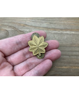 Vintage Pin US Army Major Oak Leaf Gold Tone Pinback Marked G23 - €12,94 EUR