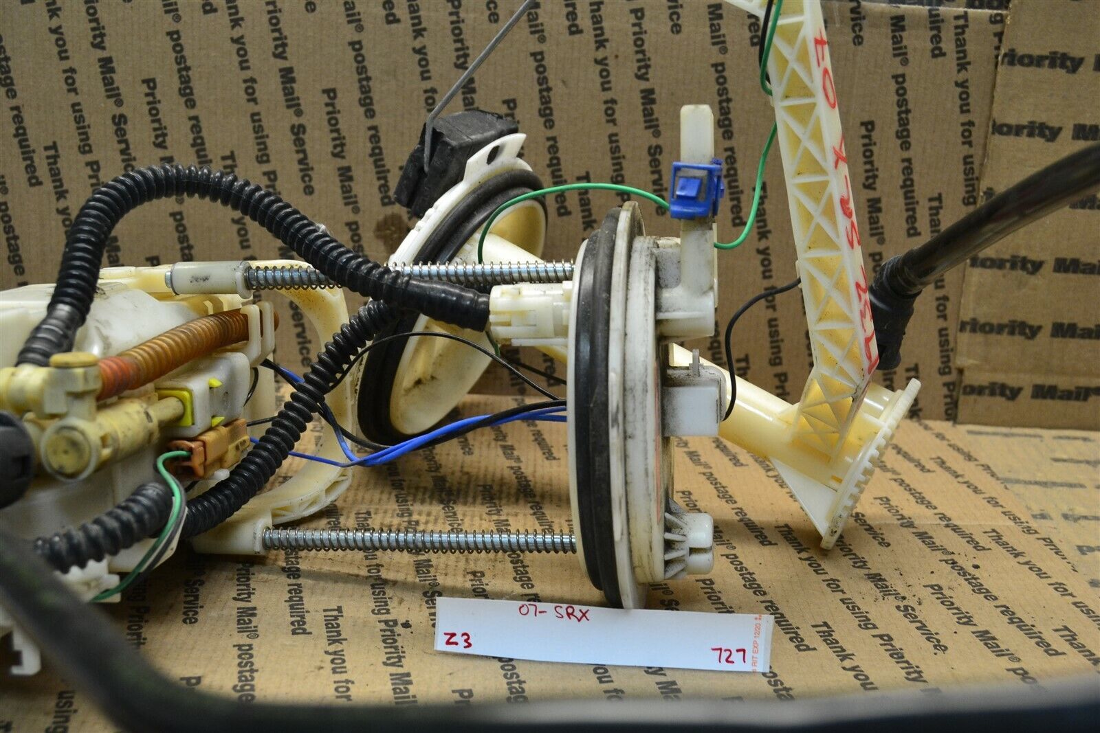 04-07 Cadillac SRX 3.6L V6 Gasoline Tank Fuel Pump OEM 020548AK Assembly... - $74.98