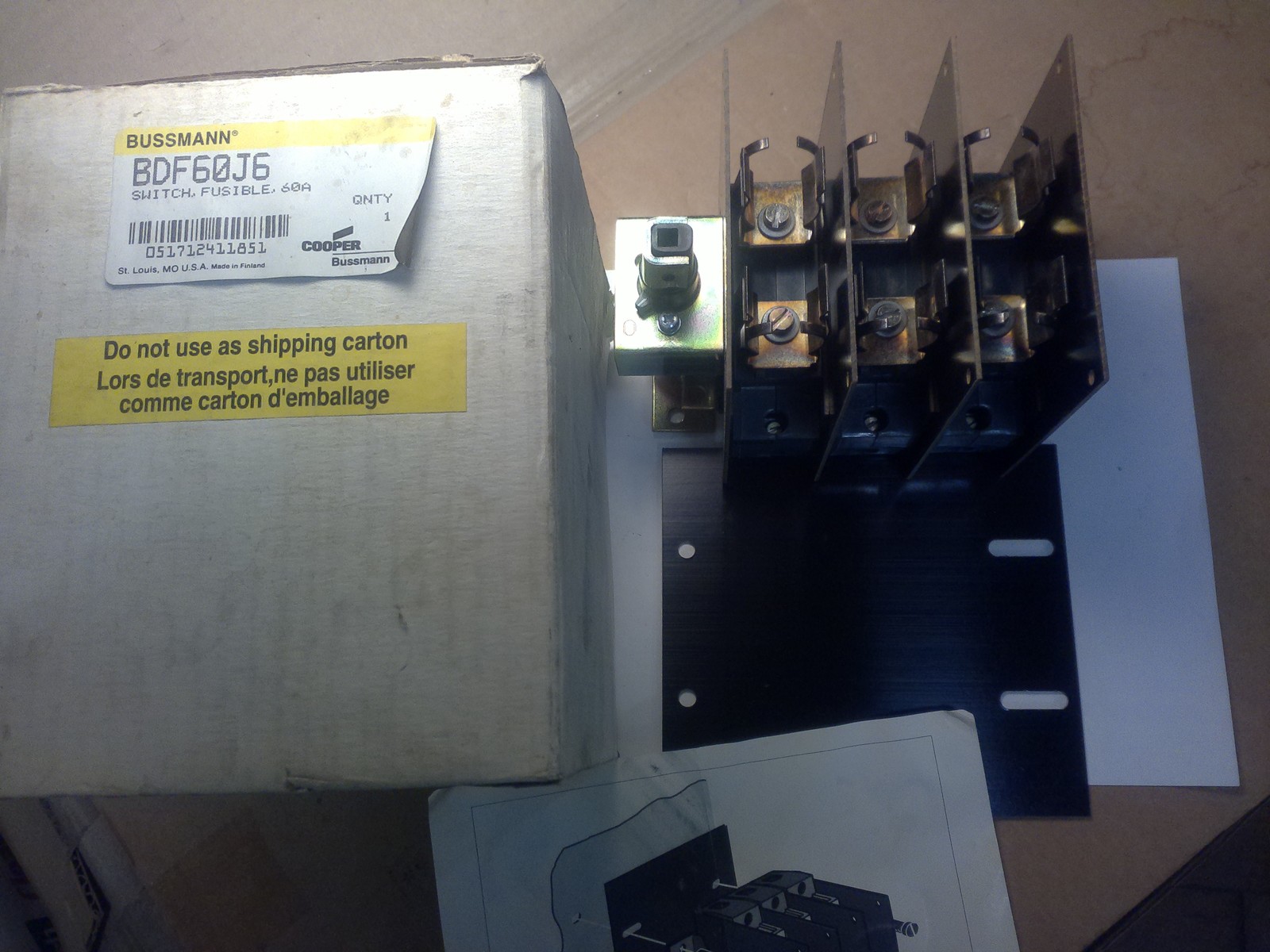BUSSMANN BDF60J6 FUSIBLE SWITCH ASSEMBLY /(3) POLE /600VAC /NO HANDLE AC... - $58.59