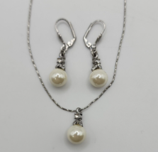 Silver Tone w/ Faux Cream Colored Pearl Dangle Drop Necklace &amp; Earrings - £11.46 GBP