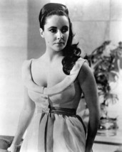 Elizabeth taylor wears low cut white dress 1963 The VIP&#39;s 8x10 inch photo - £8.69 GBP