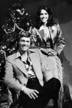The Carpenters Karen And Richard By Christmas Tree 11x17 Mini Poster - £14.15 GBP