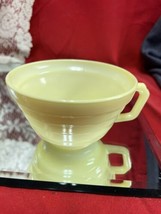 Vintage Hazel Atlas Moderntone Platonite Coffee / Tea Cup Pastel Yellow - $3.96