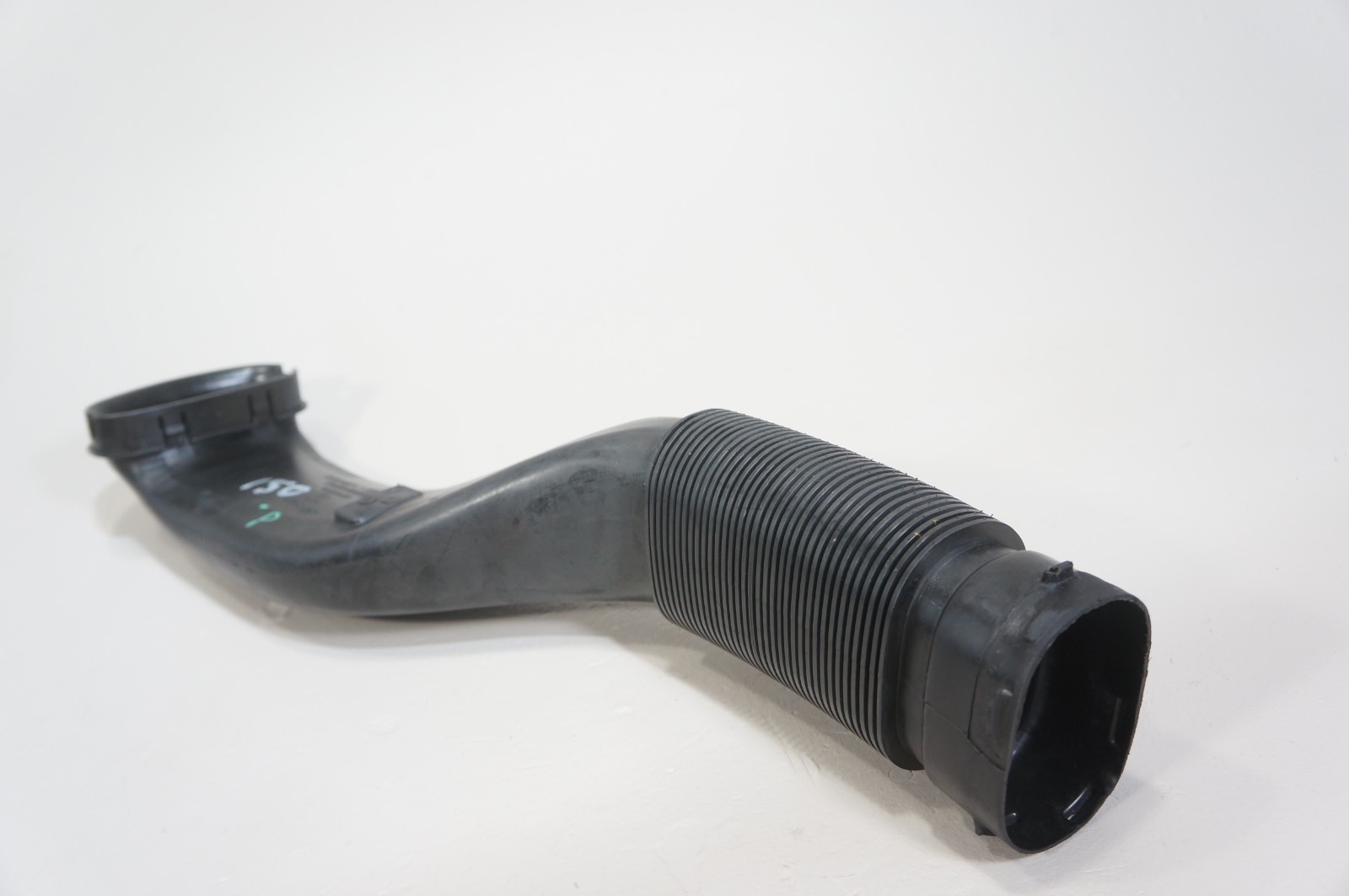 09-2013 bmw x5 e70 3.0l m57 xDrive35d engine motor air cleaner intake duct tube Item image 11