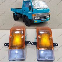 1 Pair Front Corner Indicators Lights Fits Toyota Dyna BU 60 85 96 1984 - 1995 - £97.46 GBP