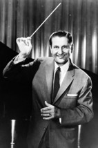 Lawrence Welk 24X36 B&amp;W Poster Print - £23.16 GBP