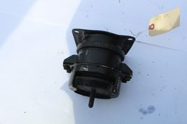 01-2002 ACURA MDX AWD FRONT ENGINE MOTOR MOUNT BRACKET M952 image 4