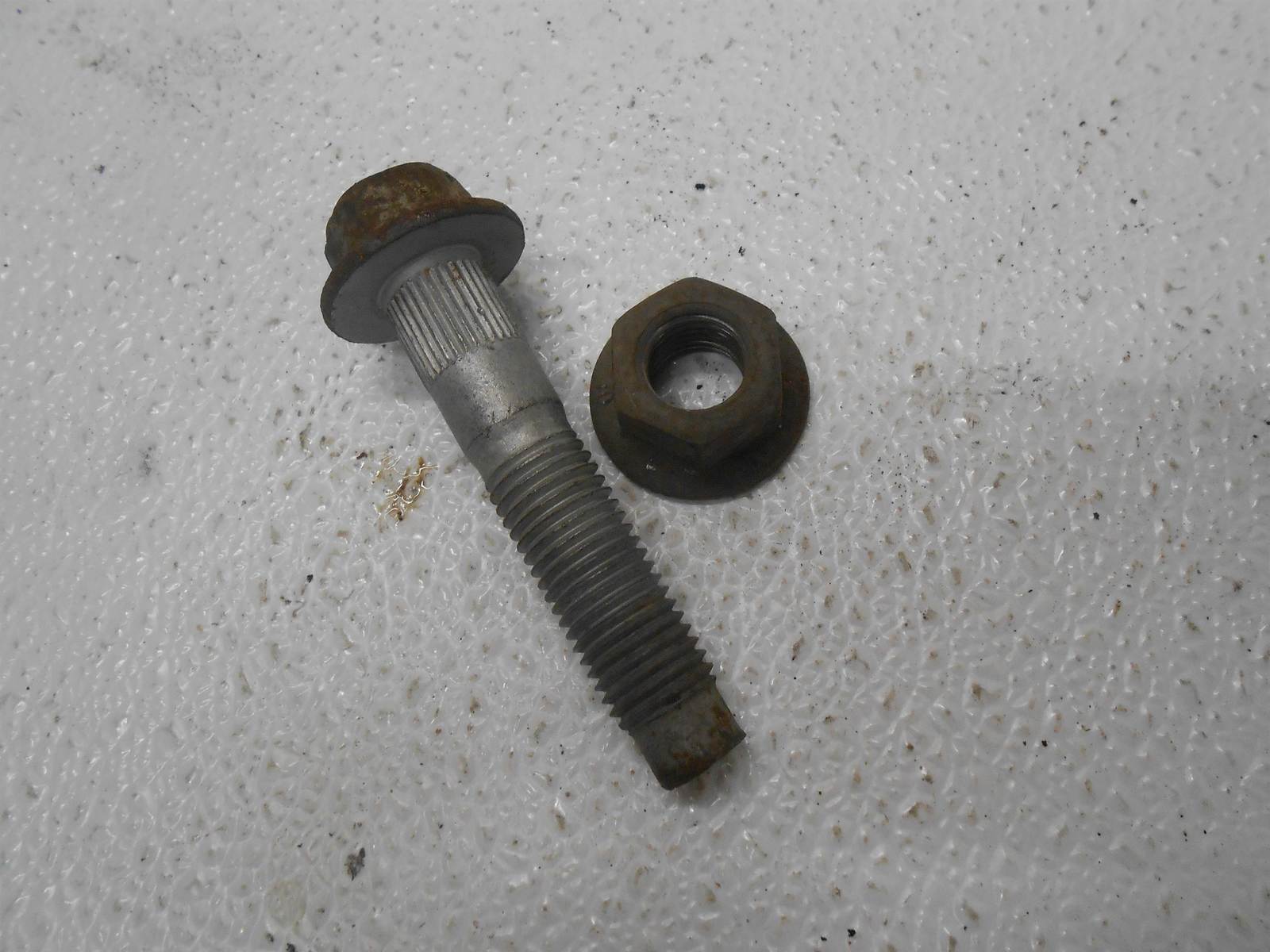 2014 Ford Fusion Front Strut Bolt And Nut Right Or Left - $24.99
