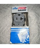 Leviton Duplex Outlet Receptacle Industrial Grade Self Grounding Durable... - $36.86 MXN