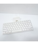 Apple iPad Keyboard Dock A1359 30-Pin 1st, 2nd Generation iPad Accessory - $322.89 MXN