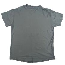 Tres Bien Womens Short Sleeve T Shirt Green Crew Neck Size Small - $13.99