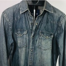 Blue Jean Denim Shirt Women Medium Long Sleeve Button Front Jacket Old Navy - £22.67 GBP
