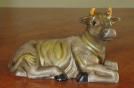 Vintage Ceramic Nativity Ox Oxen Cow Animal Laying Down 2.7&quot; Replacement Figure - £10.16 GBP