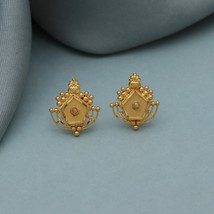 20k yellow gold earrings stud women indian handmade jewelry, K3570 - £379.69 GBP