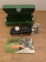 Vintage Singer Buttonholer 160506 in green storage case, with templates - $10.00