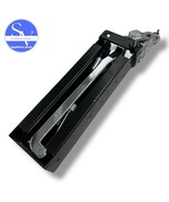 GE Refrigerator Door Hinge Right WR13X10348 - $1,839.69 MXN