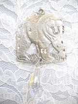 HAND ENGRAVED PEWTER GRIZZLY BEAR &amp; LARGE PRISM CRYSTAL ORNAMENT / SUNCA... - €43,21 EUR