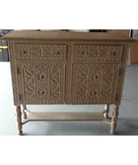 Beautiful Solid Wood Buffet Credenza – Antiqued Finish – GORGEOUS CARVED... - €387,11 EUR