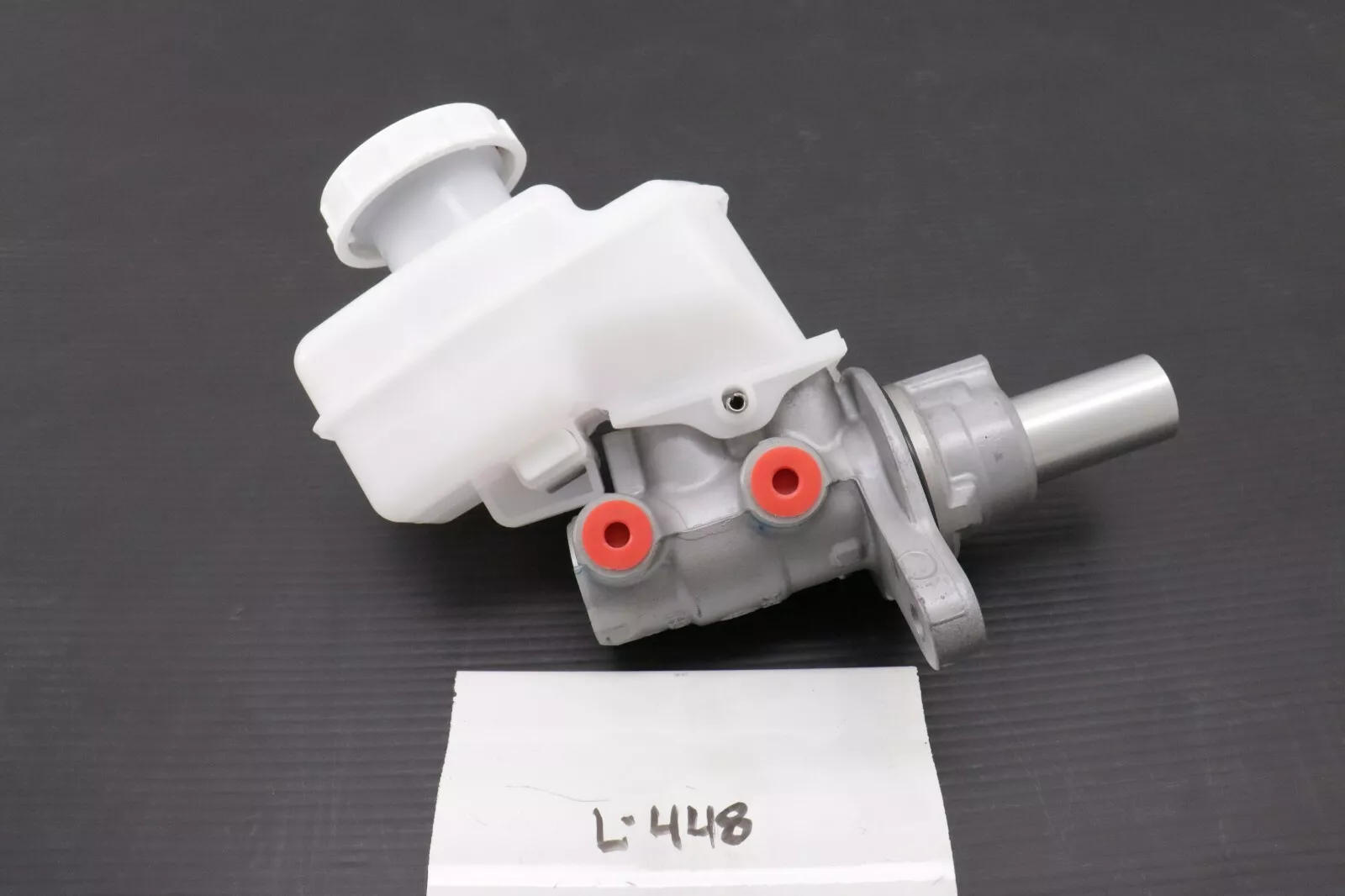 New OEM Brake Master Cylinder 2013-2016 Mitsubishi L200 Triton Strada 46... - $84.15