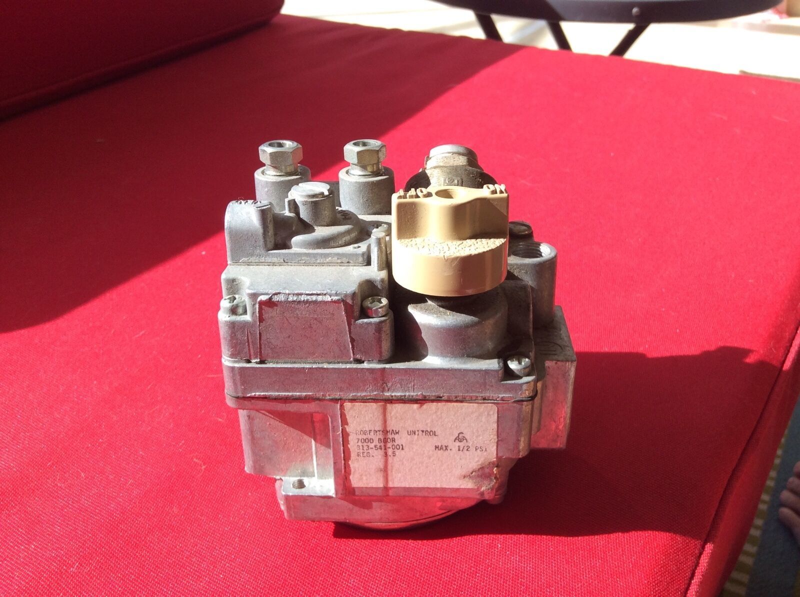 OEM Robertshaw 24v Furnace Gas Valve 700 802 7000 BGOR NEW  NOS $139 - £50.94 GBP