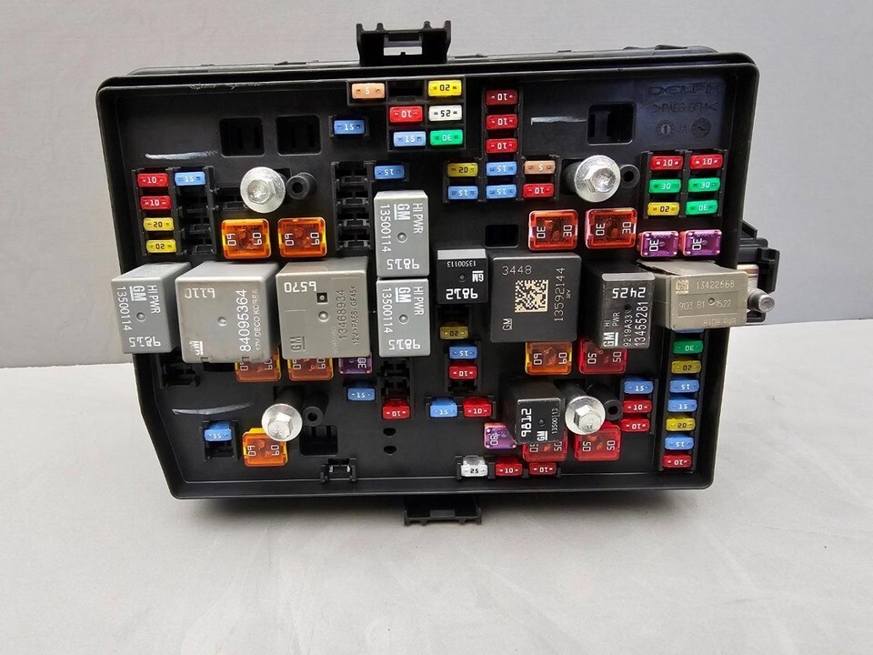 OEM GM Fuse Box 2020-2023 GMC Sierra Chevy Silverado 2500HD 3500HD 6.6L ... - $123.75