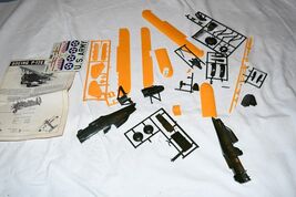 Minicraft Hasegawa Boeing P-12E Fighter Plastic Model #1061 New Opened B... - $608.66 MXN