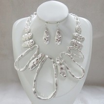 The Hammered Necklace Set - Matte Silver - £20.66 GBP