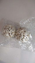 2 pcs Sola Atta Foraging Balls, 2”, White Soft Shred Parrot Chews, Bird Chewing - £9.57 GBP