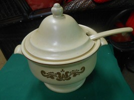 Great PFALTZGRAFF &quot;Village&quot; TUREEN with Ladle - £37.65 GBP