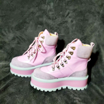 Koi Footwear Kawaii Cute Pastel Pink &amp; Grey Platform Boots Womens US Sz 7 - £80.17 GBP