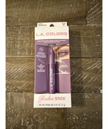 L.A. Colors Shadow Stick Shimmer Fashionista Purple - $221.21 MXN