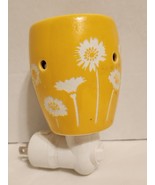 Scentsy Yellow Floral Plug (Into Wall Socket) Wax Warmer, EUC, Retired, ... - €16,32 EUR