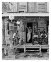 Old Texaco Gas Station African American Men Old Gold Gordontown Nc 8X10 Photo - £6.70 GBP