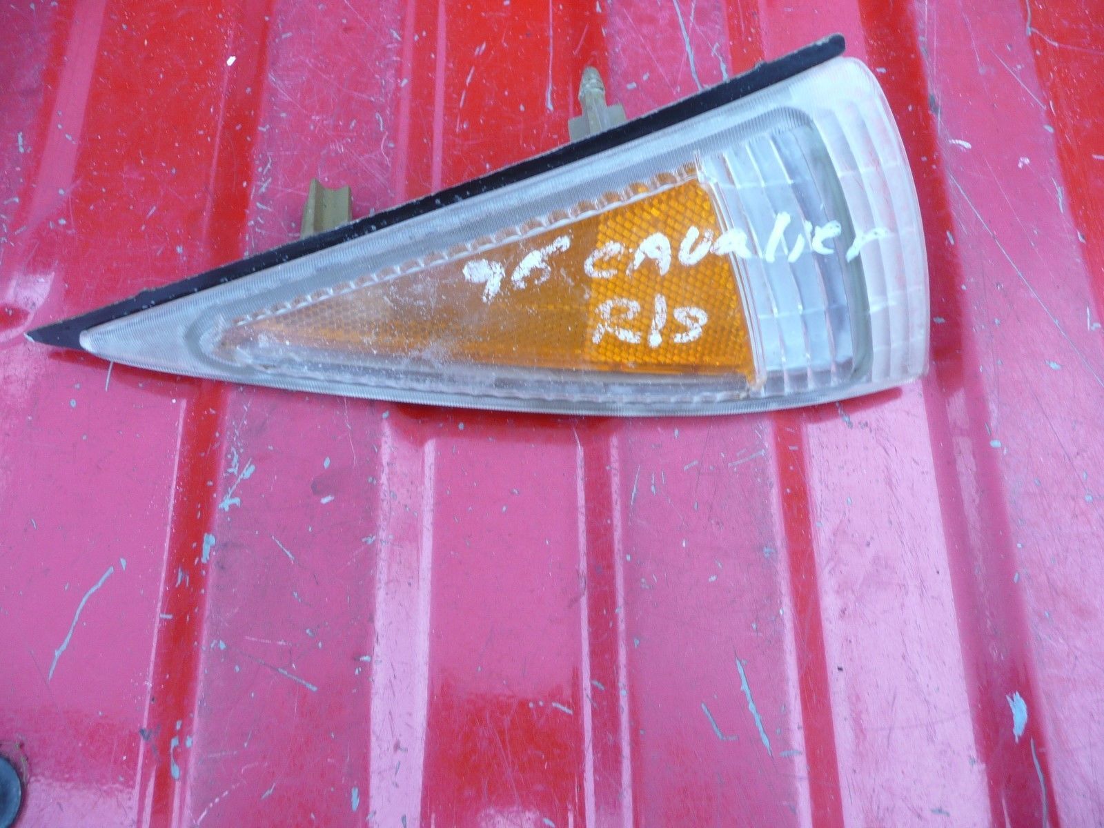 1995-1999 CAVALIER RIGHT PASSENGER SIDE MARKER LIGHT LAMP 16519166 - $9.41