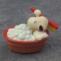 Snoopy in a bathtub with brush toy United Feature Syndicate 1958 Aviva Company - £26.16 GBP