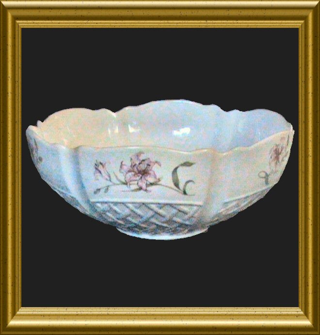 Belleek Porcelain "Country Trellis" Centerpiece Bowl with Pink Lillies - $38.00