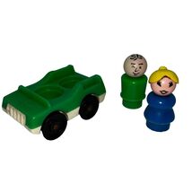 Vintage Original Fisher-Price Little People Green Car &amp; Mom/Dad People Set - $175.22 MXN