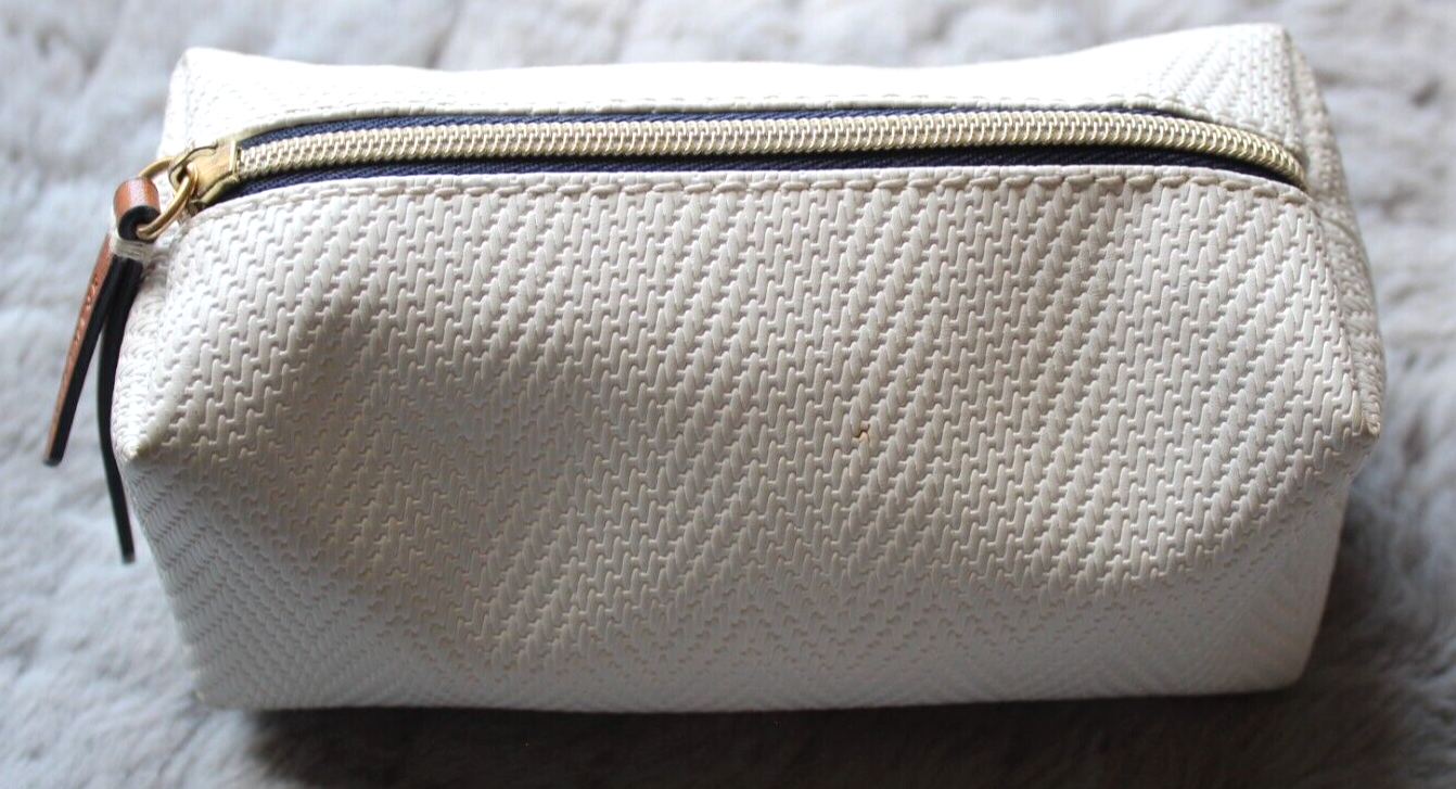 Primary image for Estee Lauder White Small Zippered Cosmetic Bag Inside Print By Amba Locke