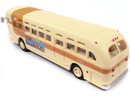 GMC PD-4103 Transit Bus #948 Beige &quot;MTA Miami&quot; 1/87 (HO) Scale Model by Classic  - £35.52 GBP