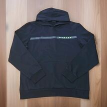 Oakley Logo Black Hoodie Mens Size XL Black Green Sweatshirt Regular Fit F3 - $18.56