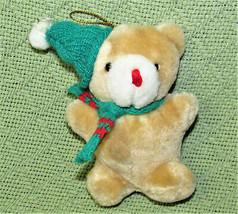 VINTAGE FUN WORLD CHRISTMAS TEDDY BEAR PLUSH ORNAMENT 4.5&quot; TAN GREEN HAT... - £7.82 GBP