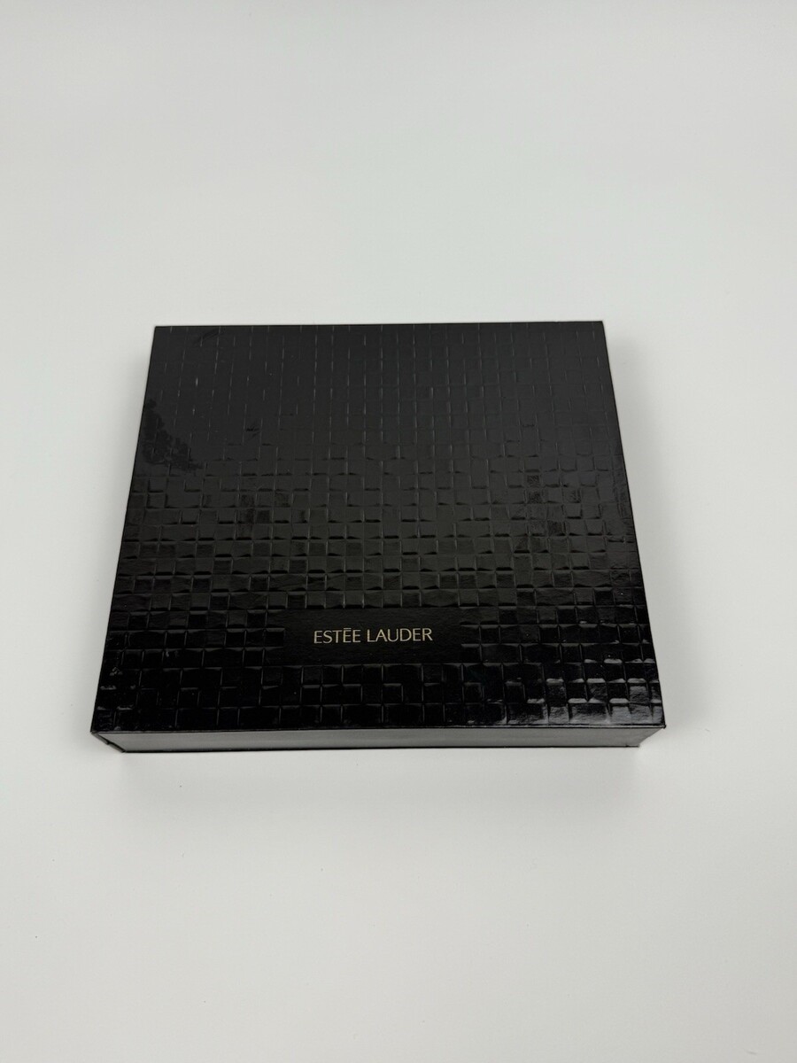 ESTEE LAUDER THE ULTIMATE MAKEUP KIT 2015 HOLIDAY EDITION PALETTE New - $59.99