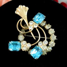 Art Deco Style Blue Rhinestones Round Brooch Vintage Pin Goldtone Pendant Loop - £14.95 GBP