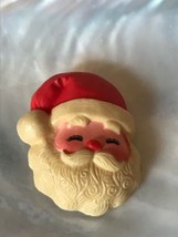 Vintage Cute Plastic Jolly Red Faced Santa Claus Head Christmas Holiday Pin Broo - £9.63 GBP