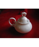 Rynne China Art Vintage White Porcelain Small Pot - $7.66