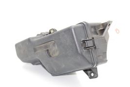 00-05 TOYOTA CELICA  Fuse Box Housing Case F2052 image 8