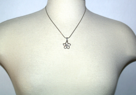 Vintage 925 Italy Sterling Silver K Signed Necklace with flower pendant - £19.14 GBP