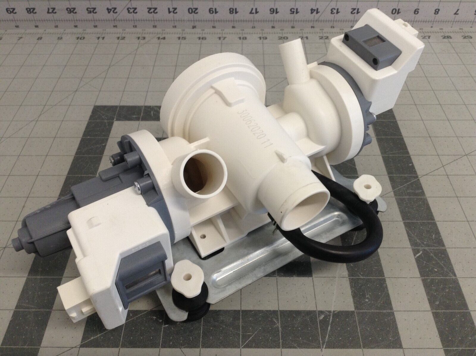 Whirlpool Maytag Washer Drain Pump Assy W11458345 - $49.45